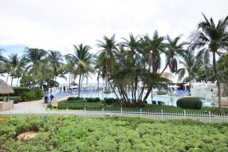 The Palms, Ocean View Studio Located At Ritz Carlton - Key Biscayne 마이애미 외부 사진