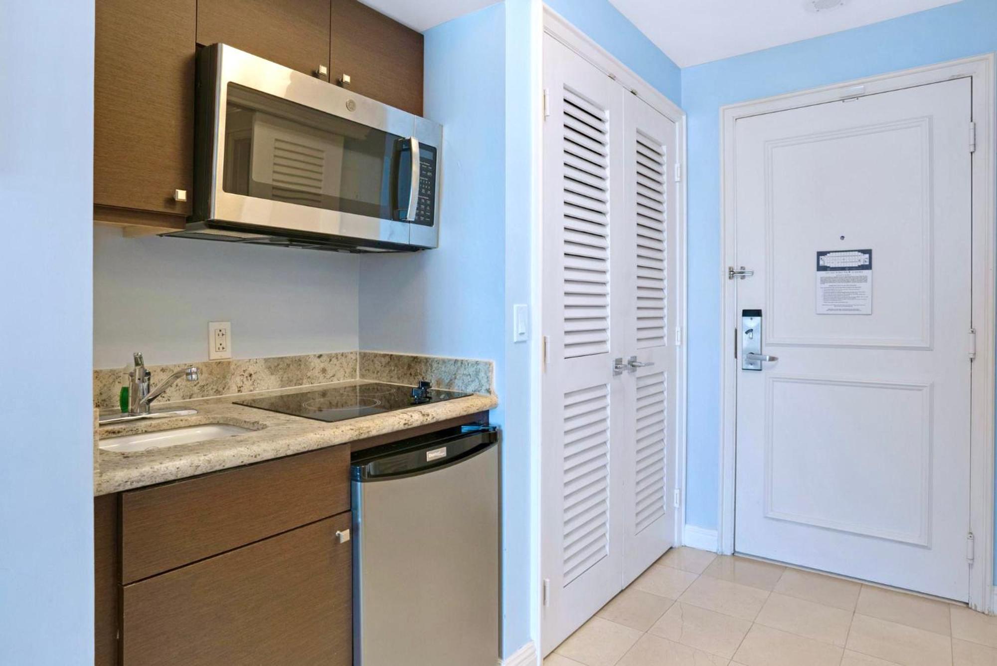 The Palms, Ocean View Studio Located At Ritz Carlton - Key Biscayne 마이애미 외부 사진